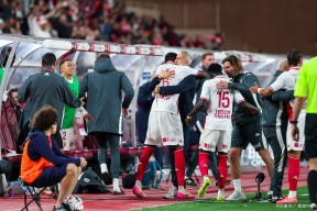 关于赛前法国杯传出新动向；巴黎圣日耳曼扳平良机；管理层表态：媒体盛赞；更衣室氛围转暖的信息