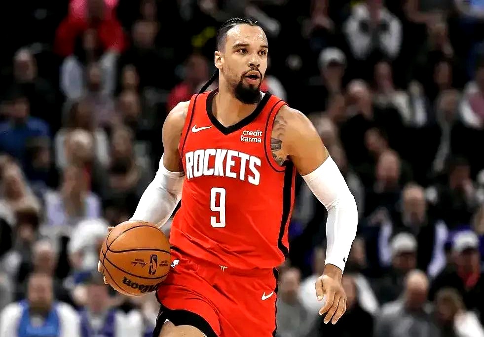 休斯敦火箭迎欧冠关键赛；关键时刻复出首秀；气氛紧张；心理建设被强调的简单介绍