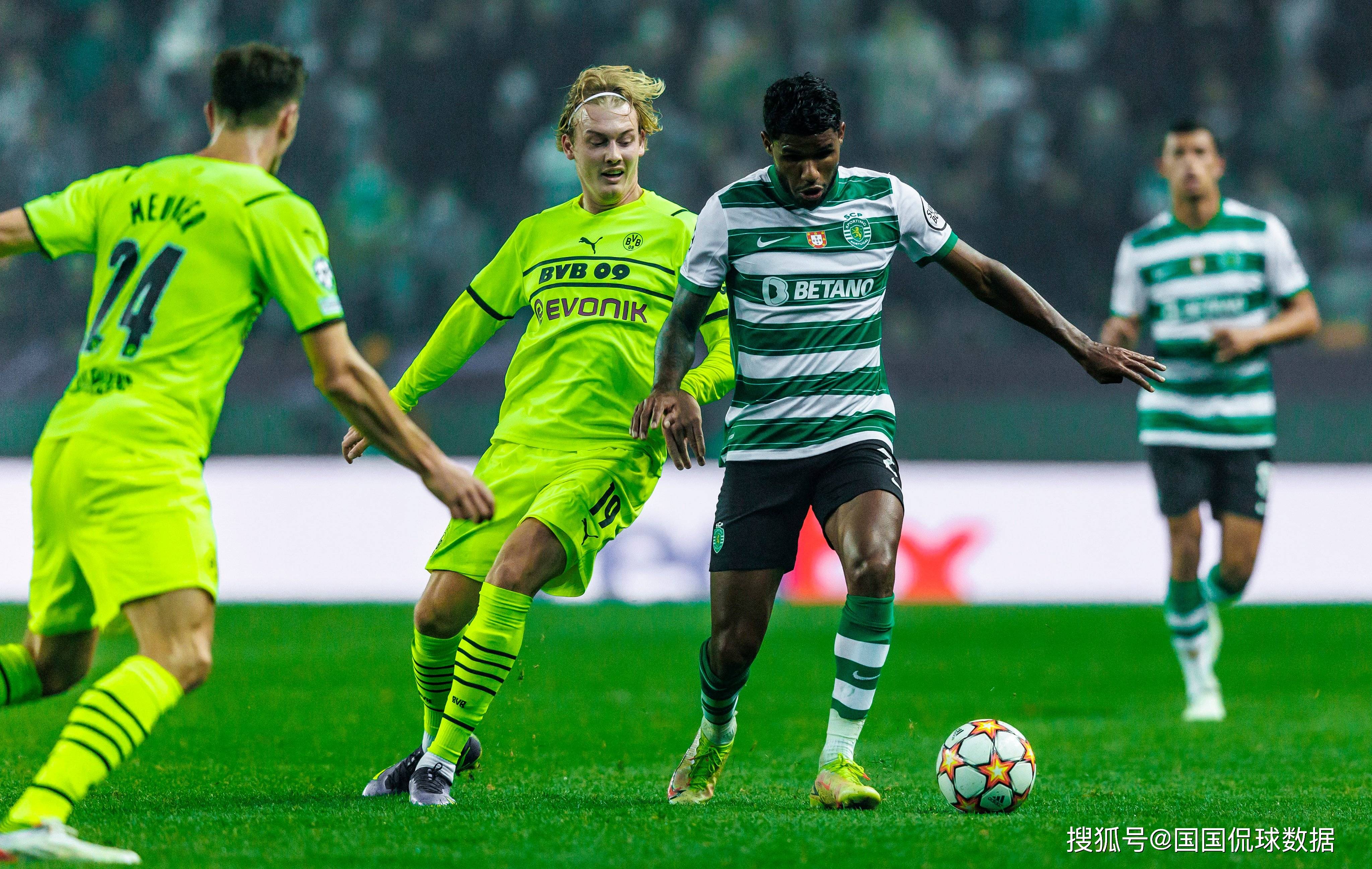 包含国际比赛日欧冠焦点战，广厦男篮单刀错失，球迷炸锅，训练强度明显提升的词条