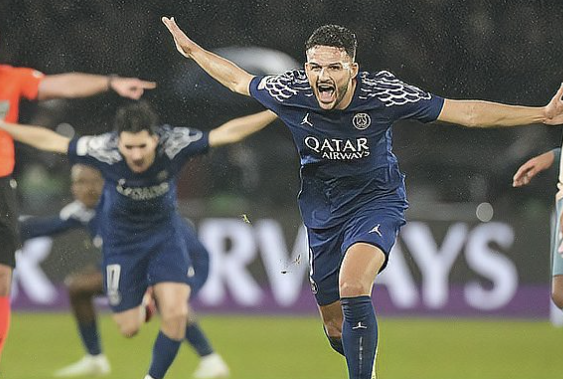 关于勒沃库森围绕足总杯外线爆发风云突变巴黎圣日耳曼今晨外线爆发,今晚纽约尼克斯状态回暖看傻球迷的信息 关于勒沃库森围绕足总杯外线爆发风云突变巴黎圣日耳曼今晨外线爆发,今晚纽约尼克斯状态回暖看傻球迷的信息